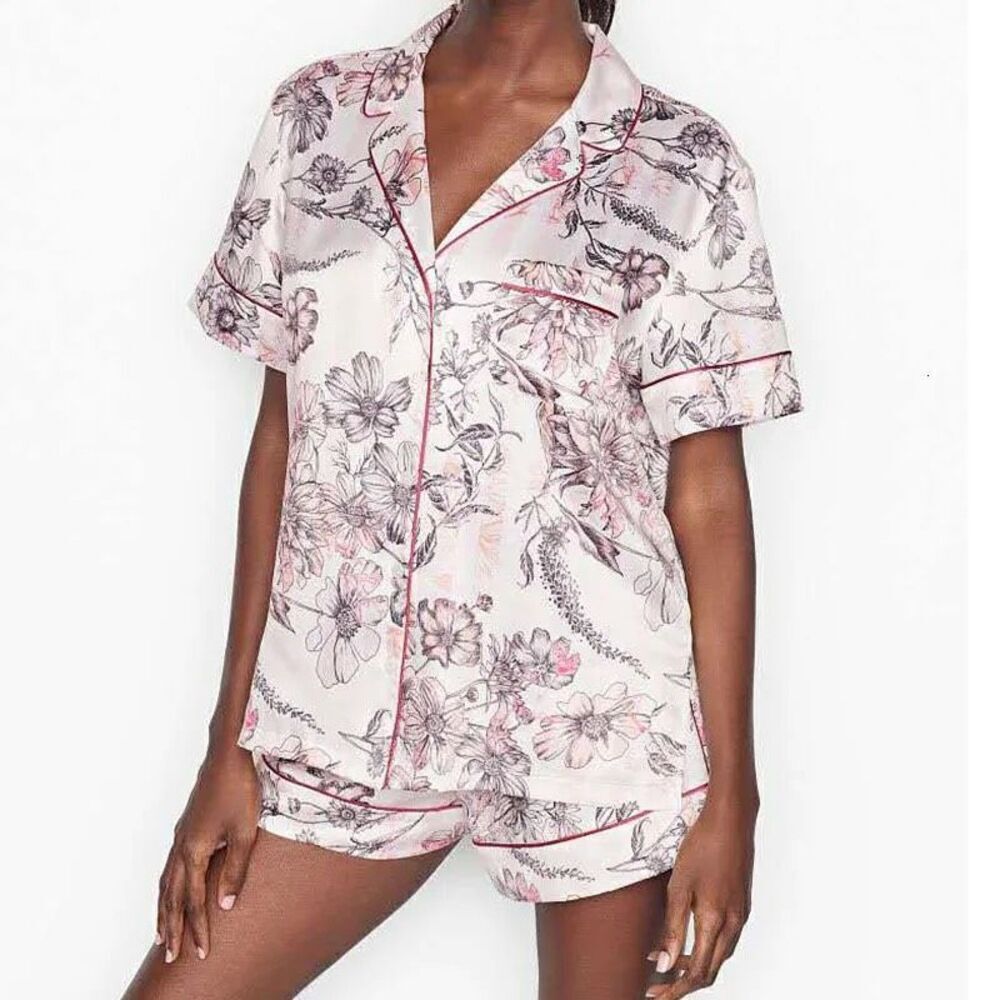 ✨Victoria Secret Woman's Sz M Pajamas 2 Pieces Set✨